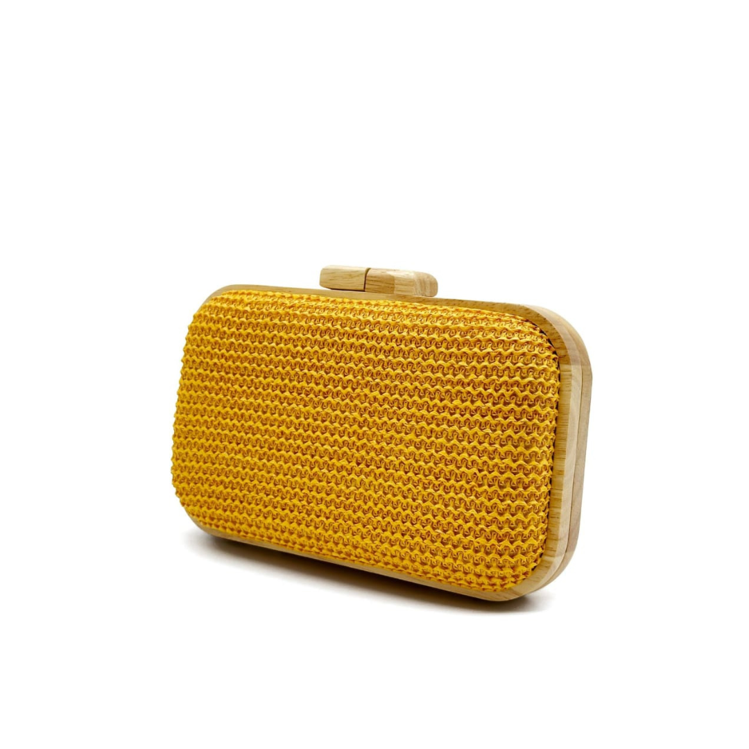 Straw wooden clutch